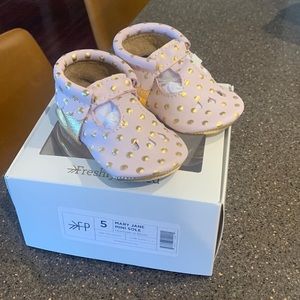 Freshly picked Mary Jane mini sole moccasins